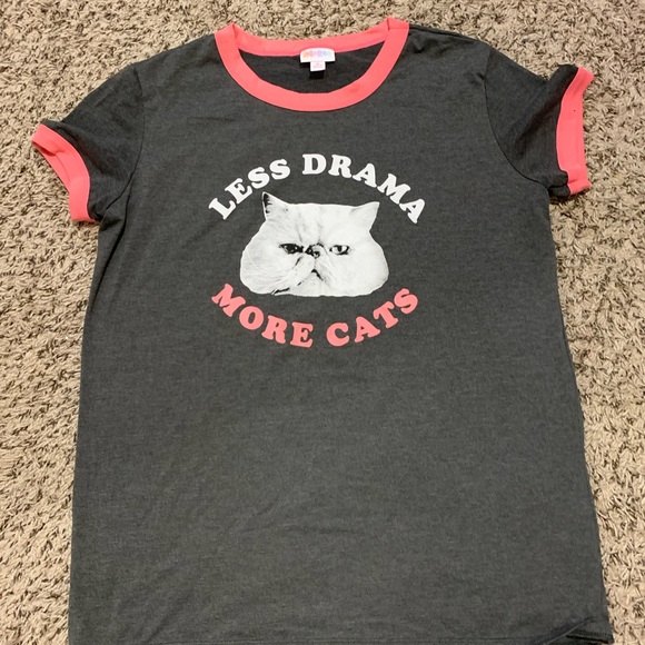 LuLaRoe Tops - LuLaRoe Liv